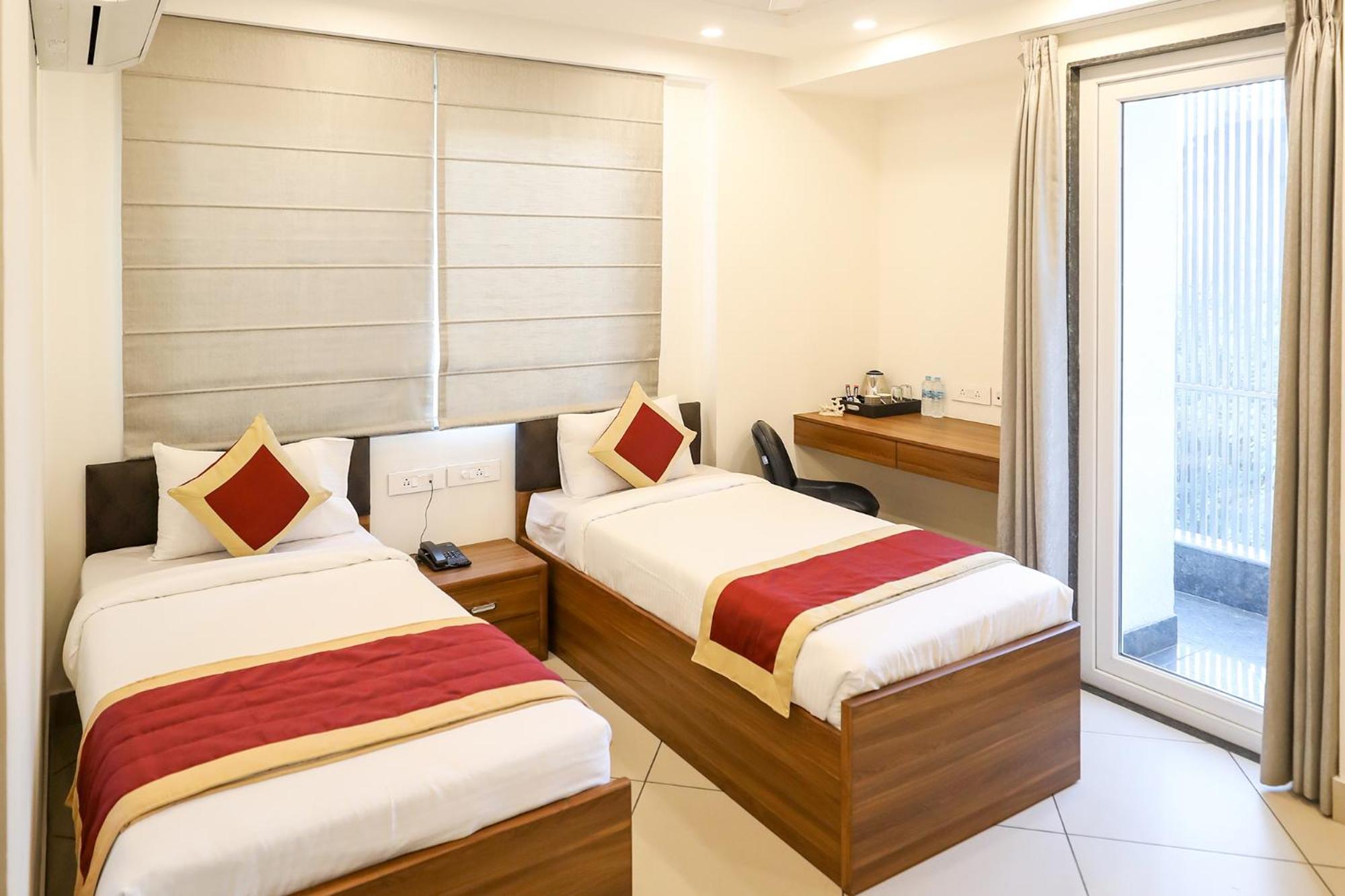 Fabhotel La Paz Stay B&B نيودلهي المظهر الخارجي الصورة