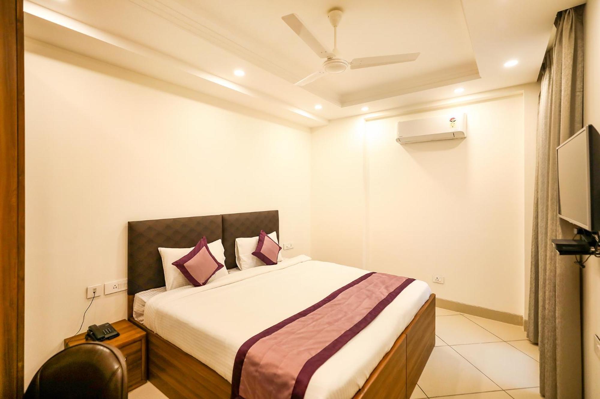Fabhotel La Paz Stay B&B نيودلهي المظهر الخارجي الصورة