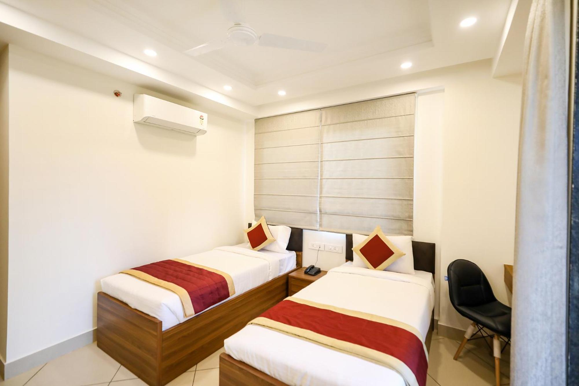Fabhotel La Paz Stay B&B نيودلهي المظهر الخارجي الصورة